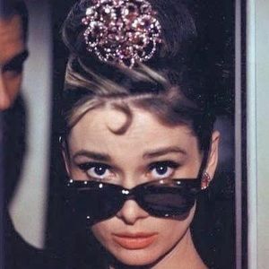 Meet your Posher, Casey